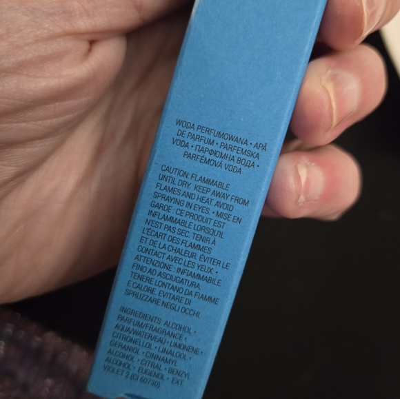 NIB Fenty Eau de Parfum Travel Spray 10ml / .33 oz - Picture 4 of 8